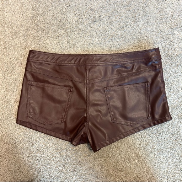 superdown brown gianna faux leather shorts pleather vegan hot pants S NWT - Picture 5 of 15